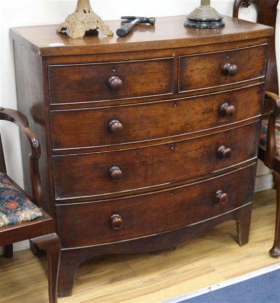 A Victorian mahogany bowfront chest of drawers W.99cm